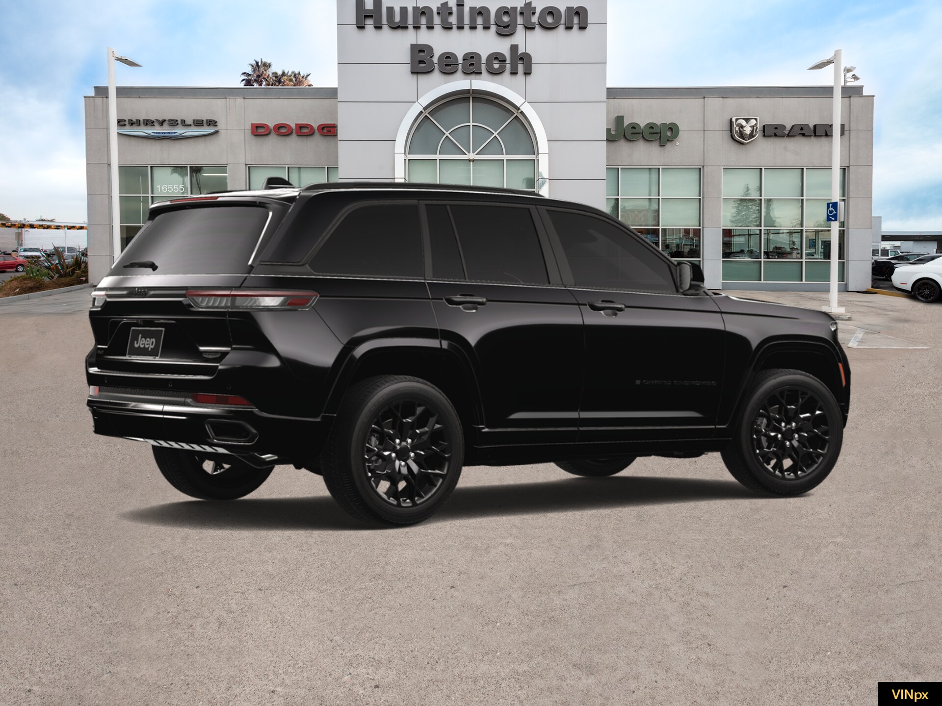 2025 Jeep Grand Cherokee Summit photo 2