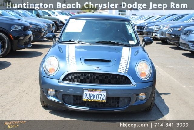 Used 2009 MINI Cooper S with VIN WMWMF73519TW86218 for sale in Huntington Beach, CA