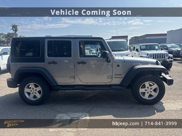 2017 Jeep Wrangler Unlimited Sport photo 4