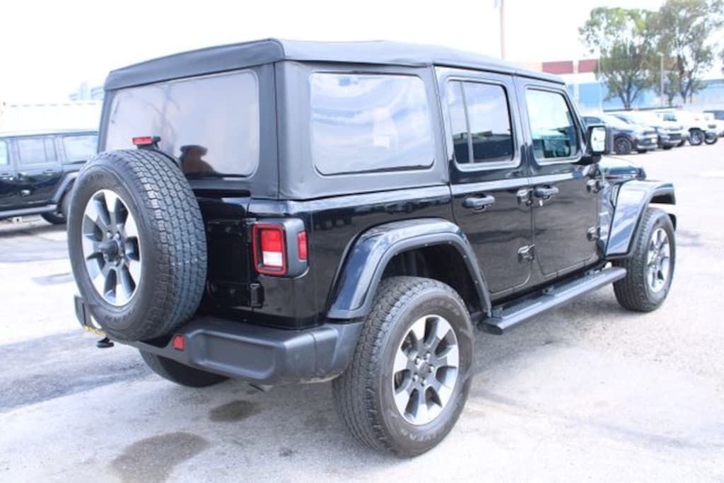 Used 2022 Jeep Wrangler Unlimited Sahara SUV