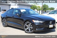 2024 Volvo S60 B5 Core Dark Theme Sedan