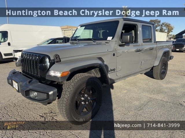 2021 Jeep Gladiator California Edition's photo