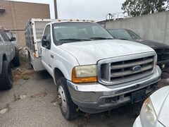 2001 Ford F-550SD XL Chassis