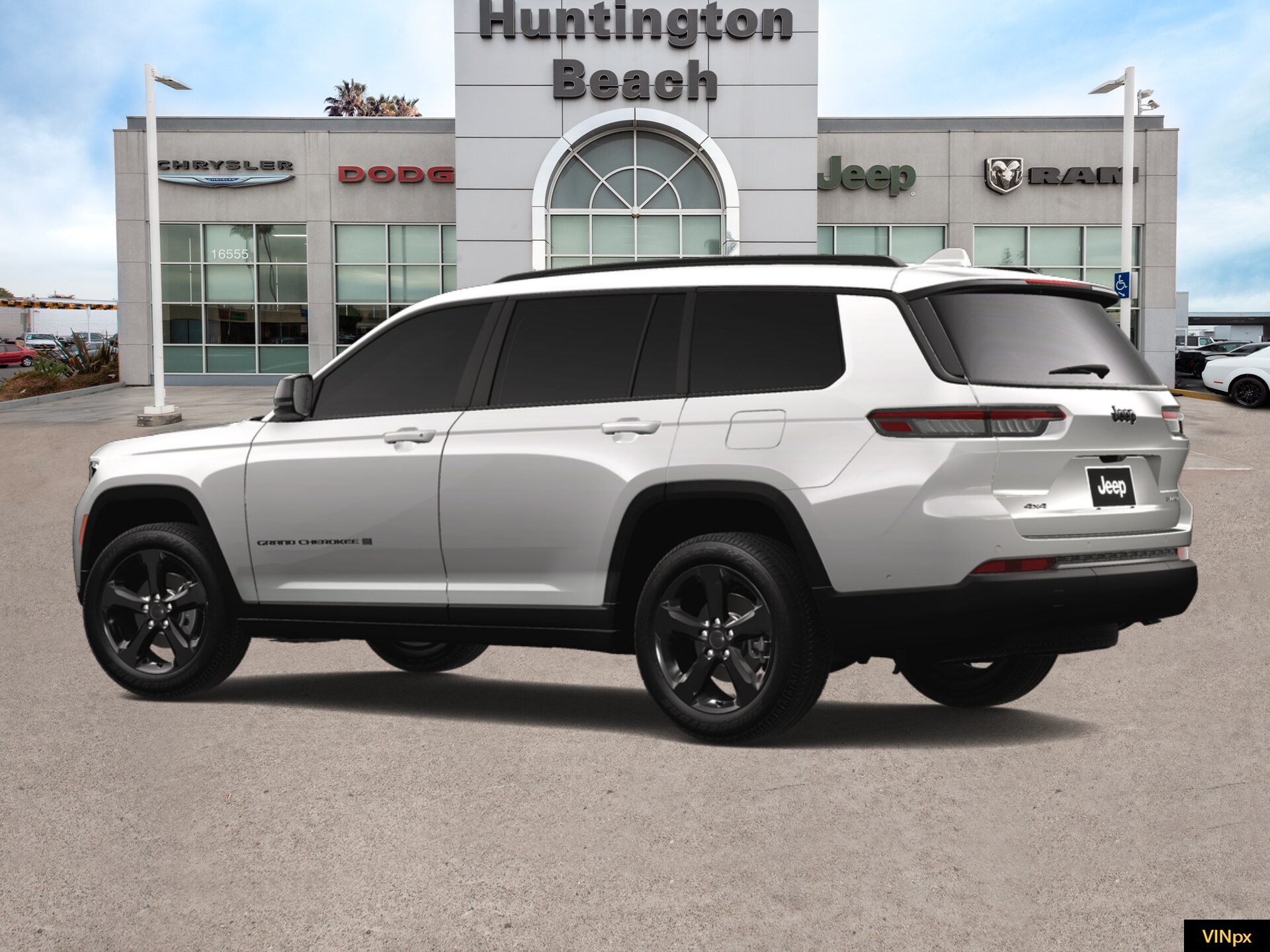 2025 Jeep Grand Cherokee Limited photo 3
