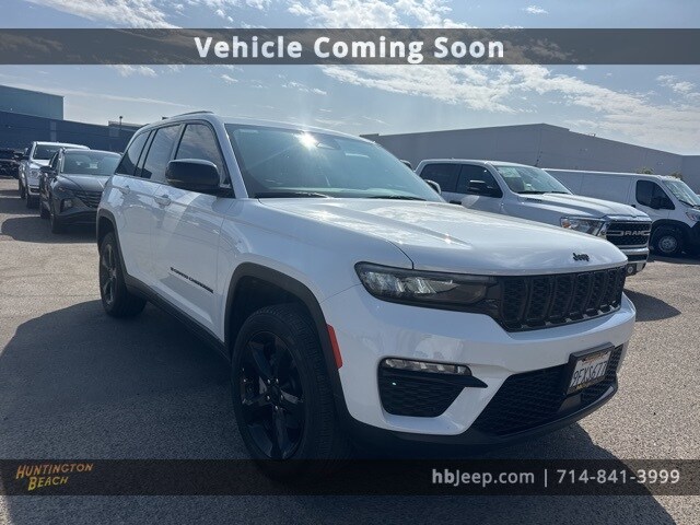 2023 Jeep Grand Cherokee Limited photo 3