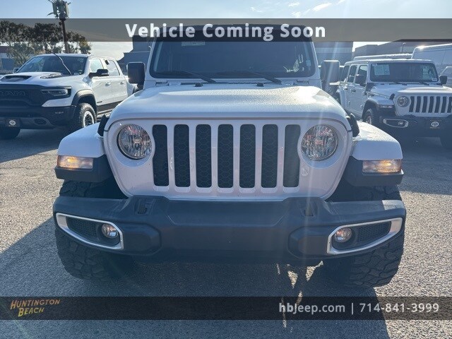 2021 Jeep Gladiator Sport photo 2