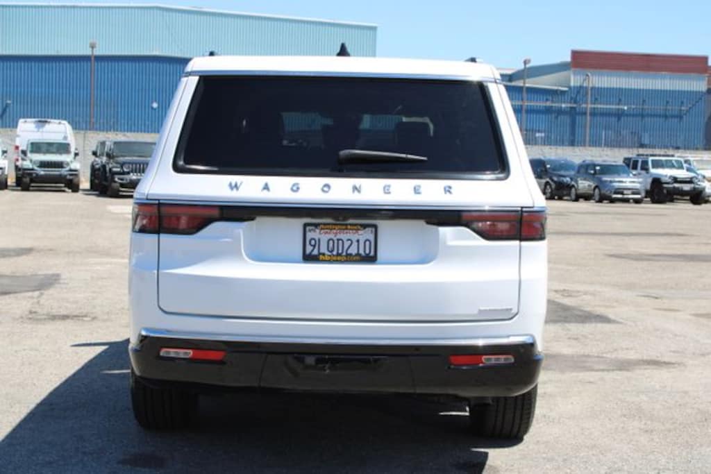 Used 2024 Jeep Wagoneer L Series II SUV