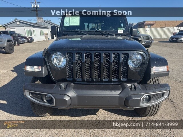 2022 Jeep Gladiator Sport photo 2