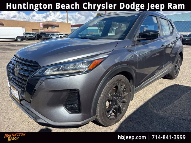 2021 Nissan Kicks SR