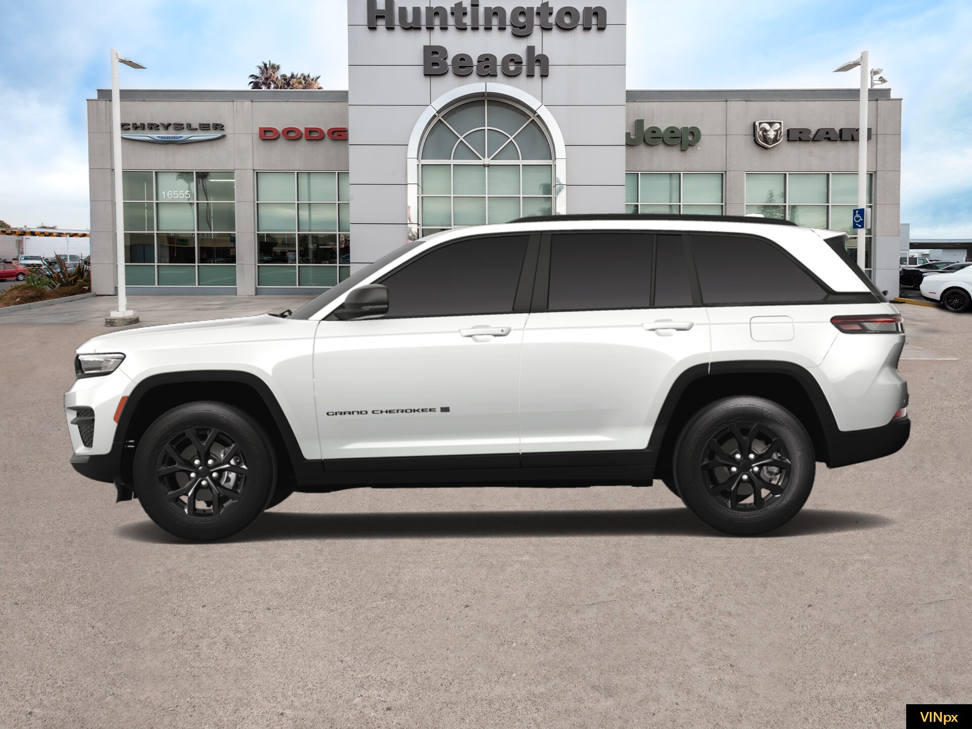 2025 Jeep Grand Cherokee Laredo Altitude photo 3