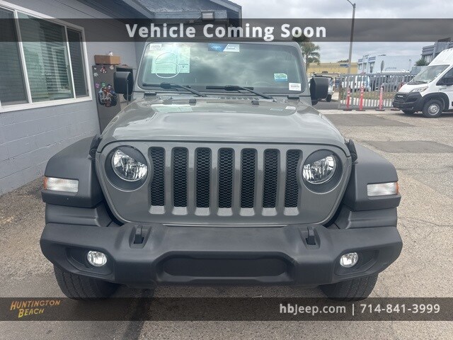 2021 Jeep Wrangler Unlimited Islander photo 2