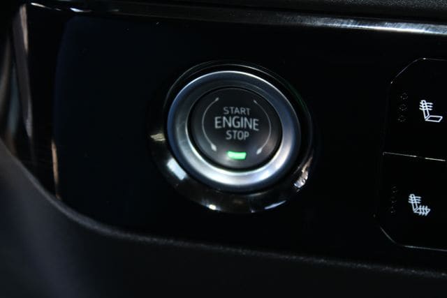 2024 GMC Sierra 1500 SLT - Photo 30