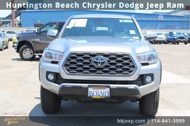 2023 Toyota Tacoma TRD Off-Road photo 2
