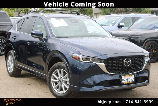 2025 Mazda CX-5 S Preferred package Auto AWD's photo