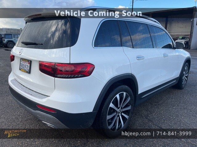 2022 Mercedes Benz GLB 250 photo 2