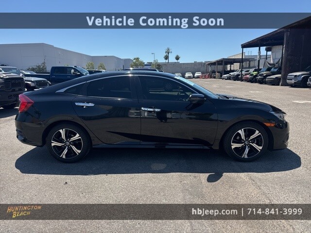 2018 Honda Civic Touring photo 3