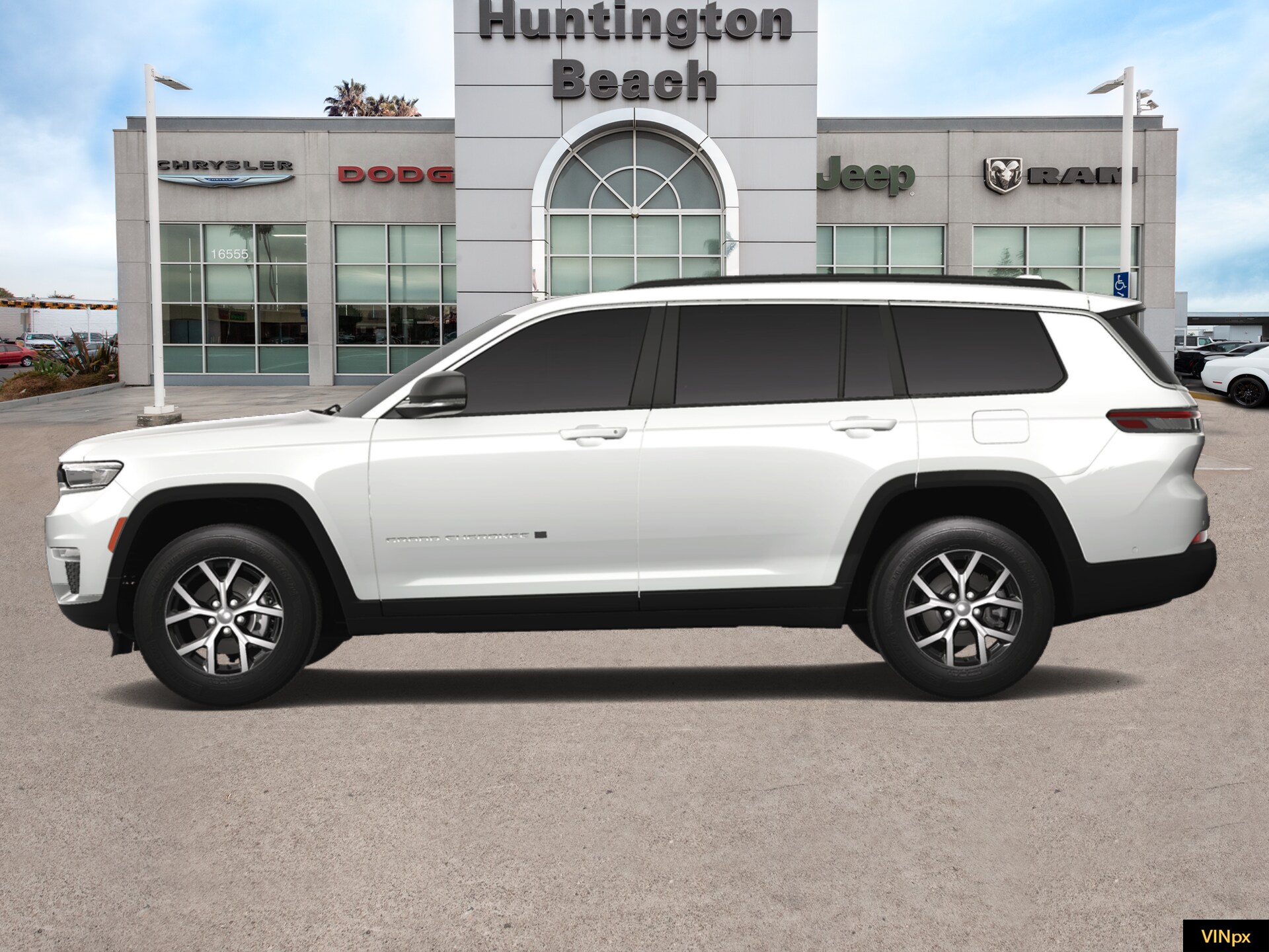 2024 Jeep Grand Cherokee L photo 3