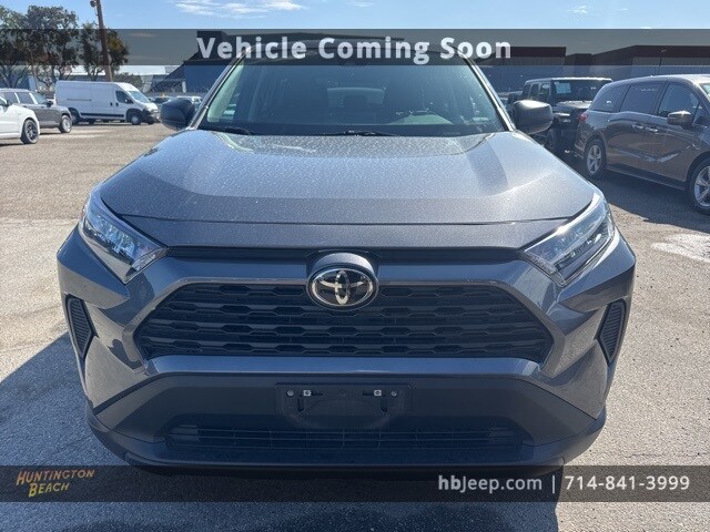 2022 Toyota RAV4 LE photo 2
