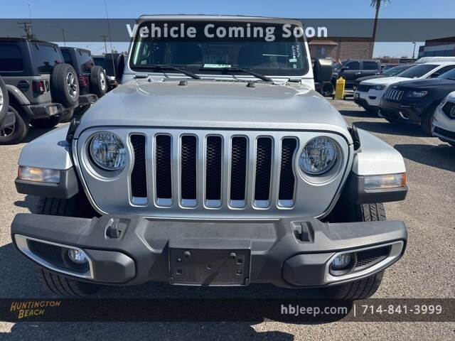 2023 Jeep Wrangler Sahara photo 2