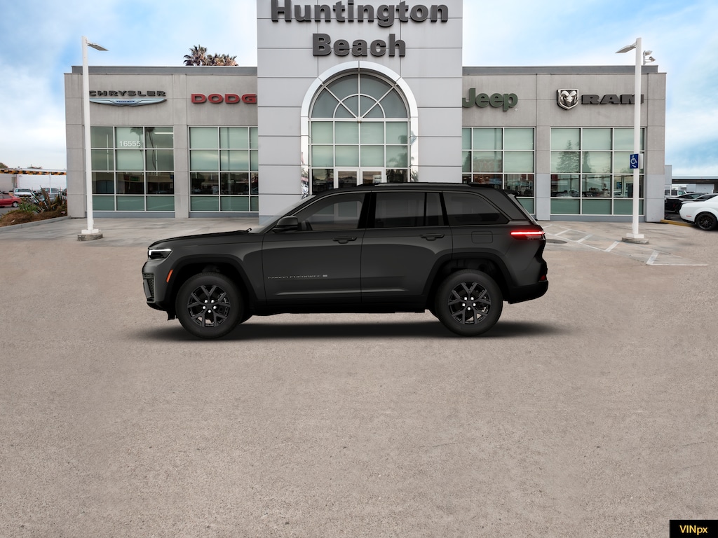 New 2026 Jeep Grand Cherokee Laredo Sport Utility