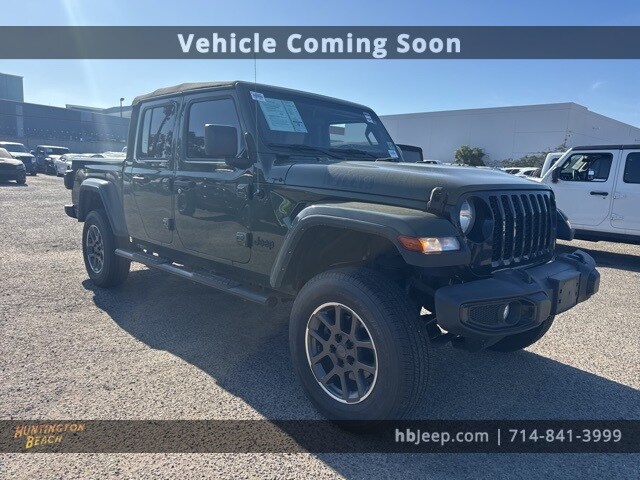 2021 Jeep Gladiator Willys photo 3