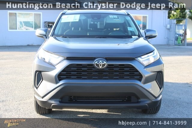 2024 Toyota RAV4 XLE photo 2