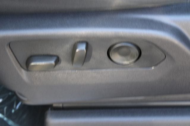 2024 GMC Sierra 1500 SLT - Photo 38