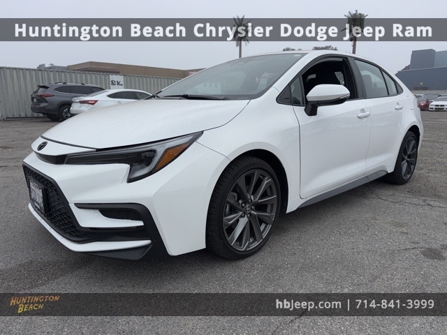 2025 Toyota Corolla SE's photo