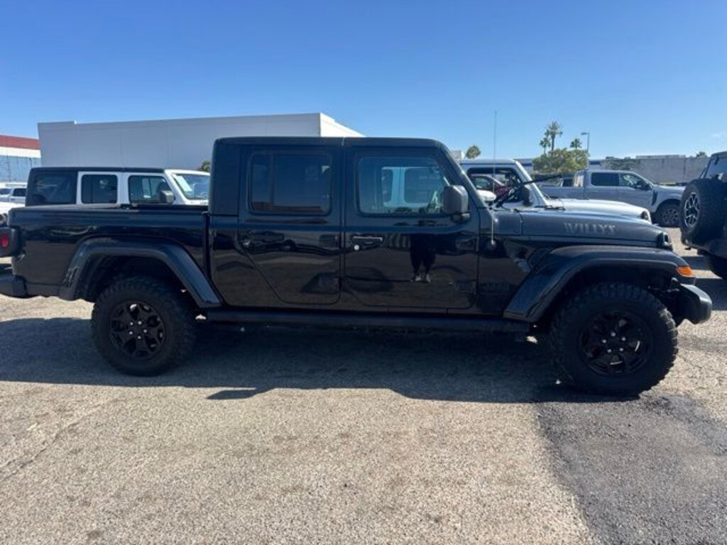 Used 2023 Jeep Gladiator Willys Truck