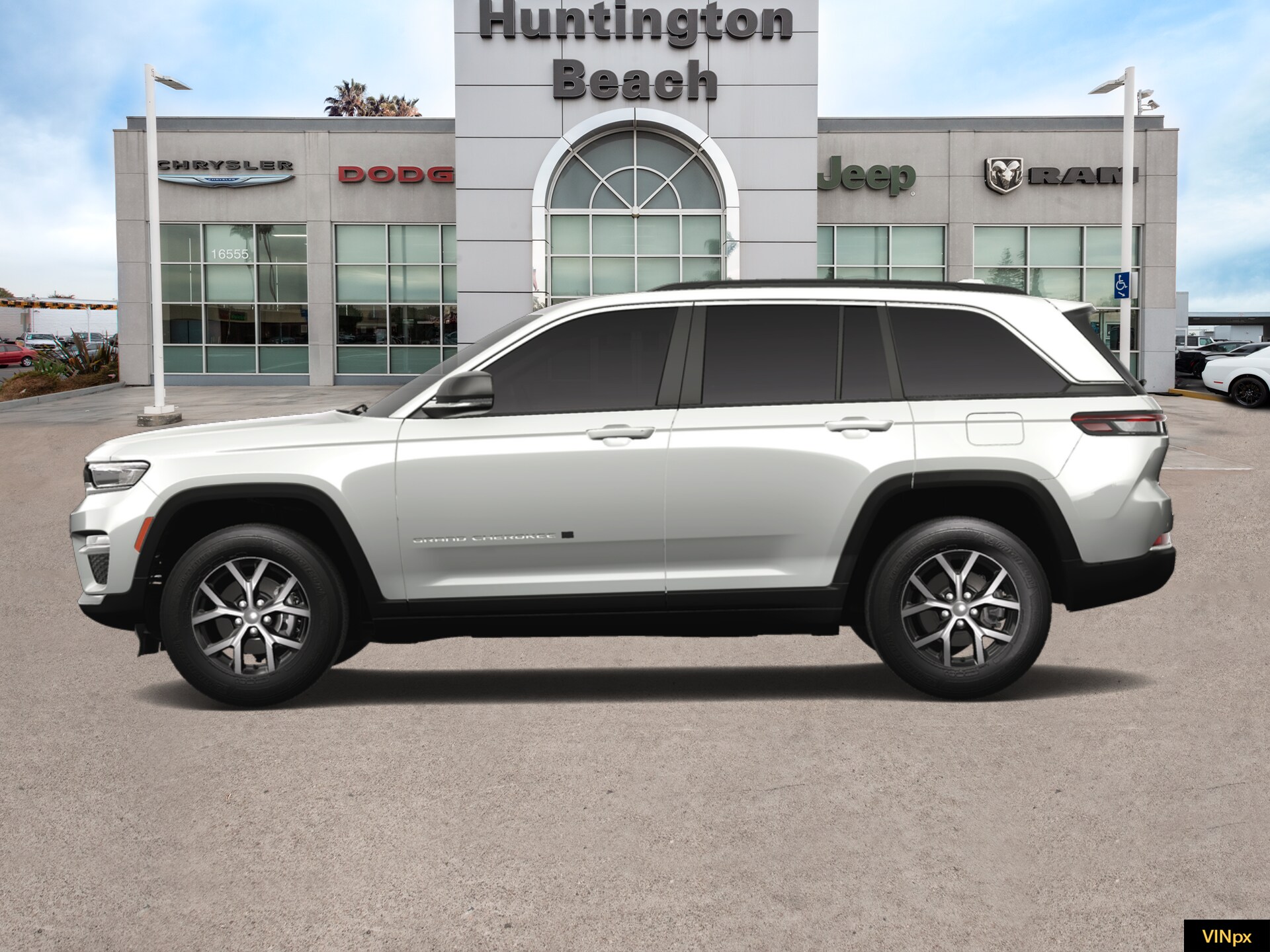 2025 Jeep Grand Cherokee Limited photo 3
