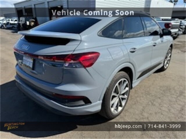 2022 Audi Q4 E-tron Premium Plus photo 4