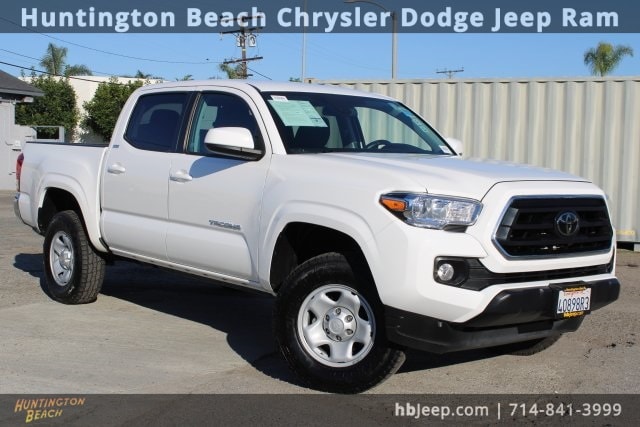 2023 Toyota Tacoma SR5's photo