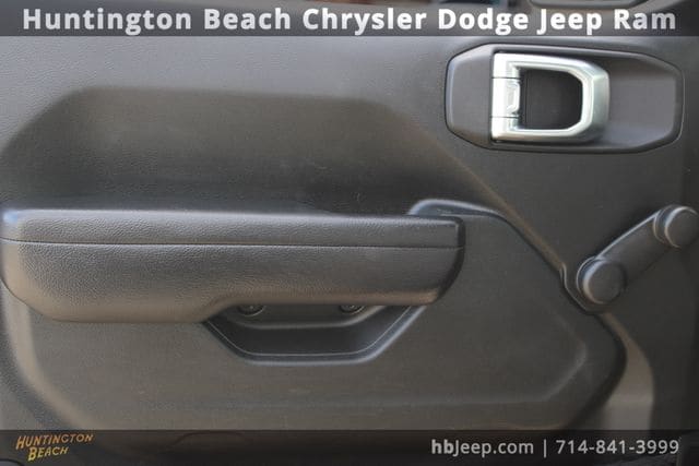 2023 Jeep Wrangler 4-Door Sport - Photo 8
