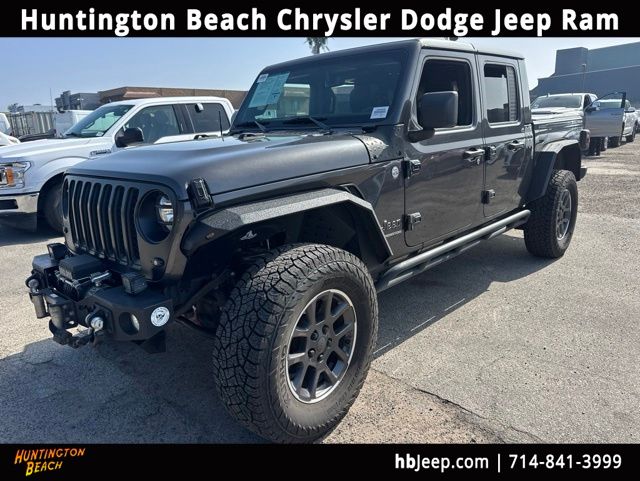 2020 Jeep Gladiator Overland's photo