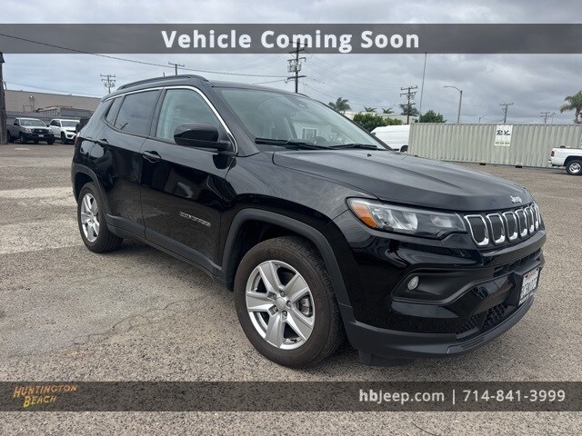 2022 Jeep Compass Latitude photo 3