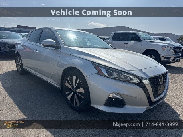 2021 Nissan Altima 2.5 SV photo 3