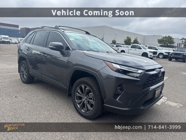 2024 Toyota RAV4 Hybrid XLE Premium photo 3