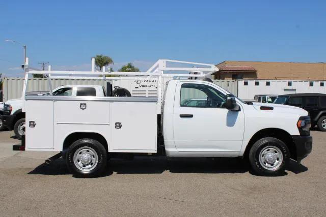 2024 Ram 2500 Tradesman photo 3