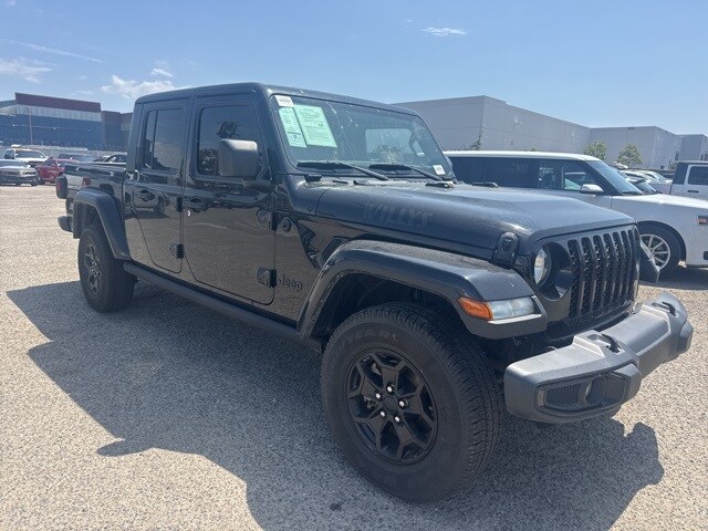 2021 Jeep Gladiator Willys photo 3