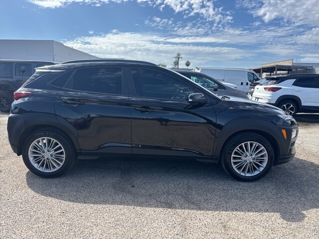 2021 Hyundai Kona SEL Plus photo 2