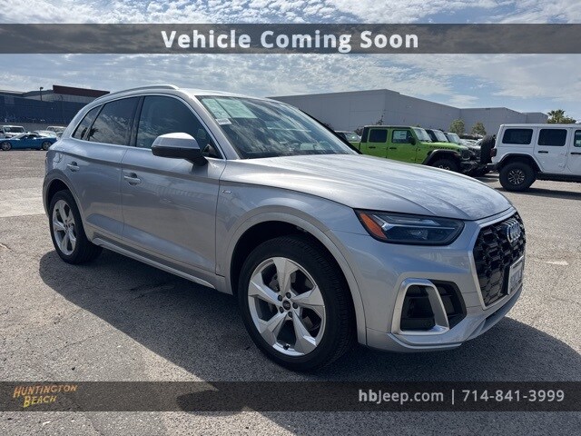 2022 Audi Q5 45 S line Premium Plus photo 3