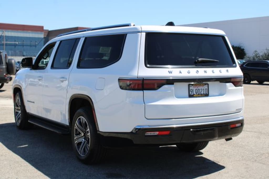 Used 2024 Jeep Wagoneer L Series II SUV