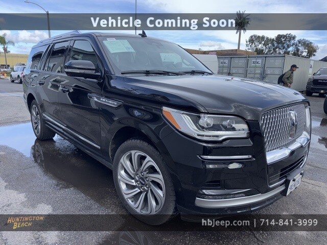 2024 Lincoln Navigator L Premiere photo 3