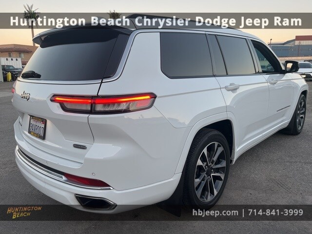 2022 Jeep Grand Cherokee Overland photo 4