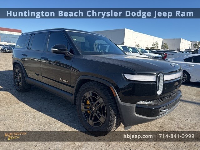 2023 Rivian R1S Adventure photo 2