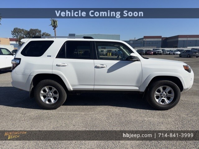 2023 Toyota 4Runner SR5 photo 4