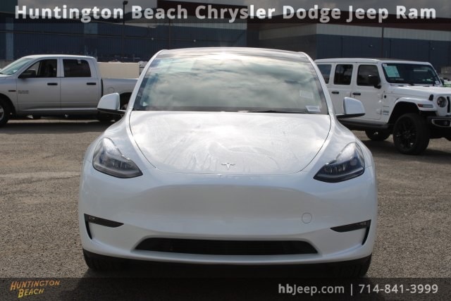 Used 2024 Tesla Model Y Long Range with VIN 7SAYGDEE0RF070769 for sale in Kansas City