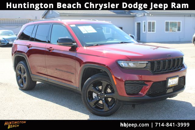 2023 Jeep Grand Cherokee Altitude X 4x4's photo