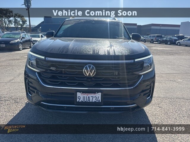 2024 Volkswagen Atlas SEL Premium R-Line photo 2