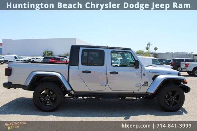 2021 Jeep Gladiator Willys photo 3